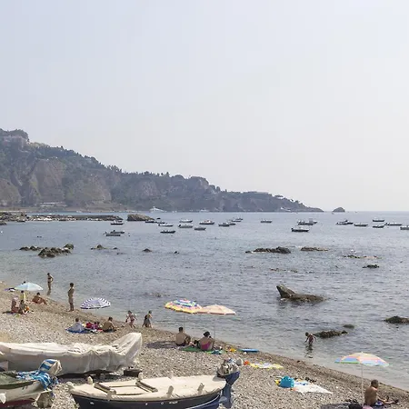 Casa Inzolia Appartamento Giardini Naxos